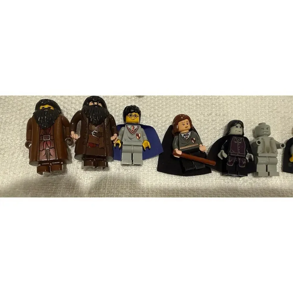 LEGO Harry Potter Minifigure Lot w/ Accessories 12 Figures Hagrid Harry